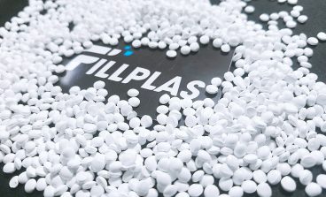 Fillplas white masterbatch material in plastic production